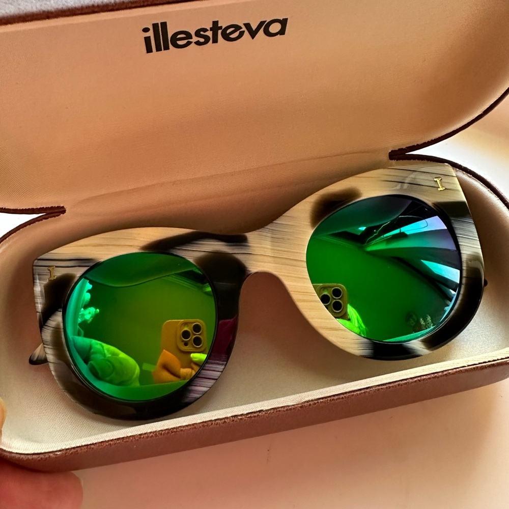 İllesteva sunglasses